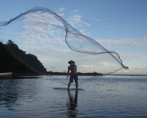 Fiji Adventure Resort Net Fishing at Waidroka