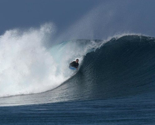 Surfing in Fiji Body-Boarding Pipe