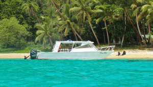 Fiji-surf-boats-Dau-Wai